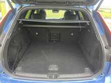 Volvo XC60 D4 R-Design (Pan Roof) 