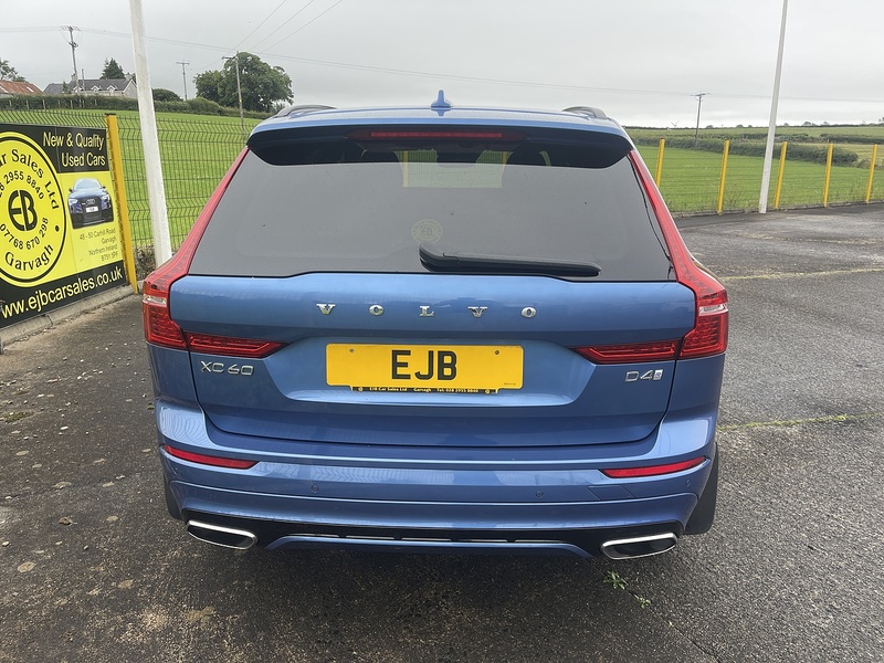 Volvo D4 R-Design (Pan Roof) 2.0 5dr SUV Automatic Diesel