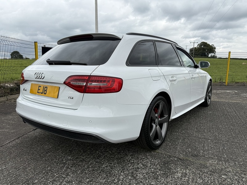 Audi 2.0 TDI Black Edition Estate 5dr Diesel Multitronic Euro 5 (s/s) (177 ps)