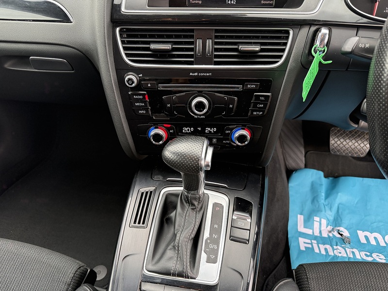 Audi 2.0 TDI Black Edition Estate 5dr Diesel Multitronic Euro 5 (s/s) (177 ps)