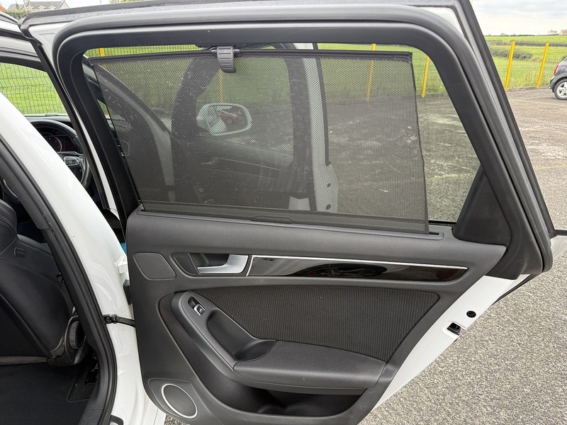 Audi 2.0 TDI Black Edition Estate 5dr Diesel Multitronic Euro 5 (s/s) (177 ps)