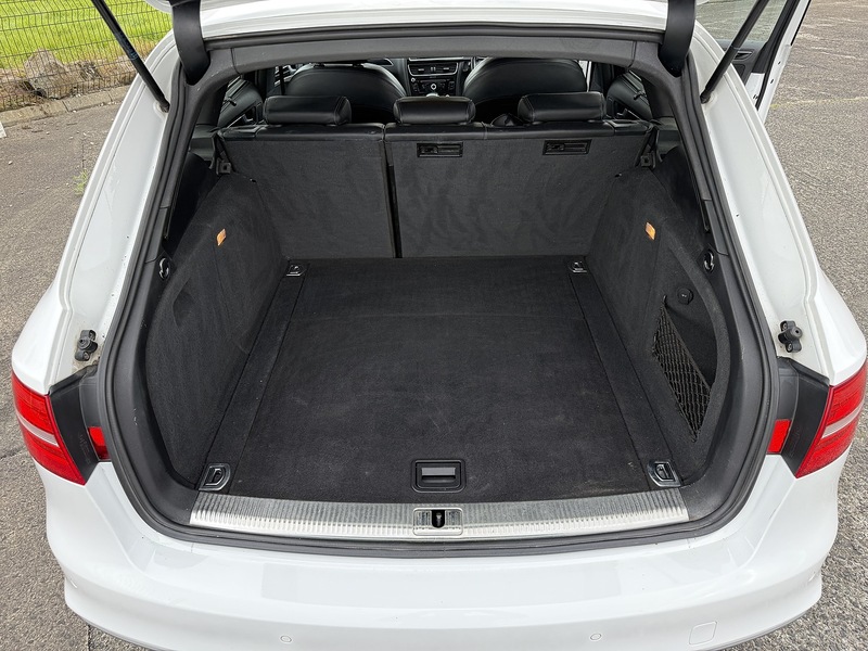 Audi 2.0 TDI Black Edition Estate 5dr Diesel Multitronic Euro 5 (s/s) (177 ps)