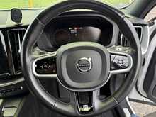 Volvo XC60 D4 R-Design 