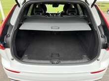 Volvo XC60 D4 R-Design 