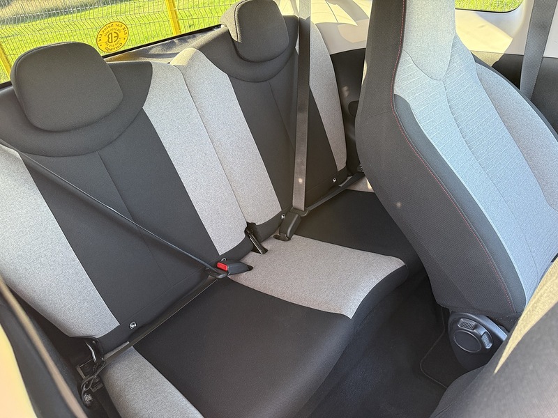 Citroen 1.2 PureTech Flair Hatchback 3dr Petrol Manual Euro 6 (82 ps)