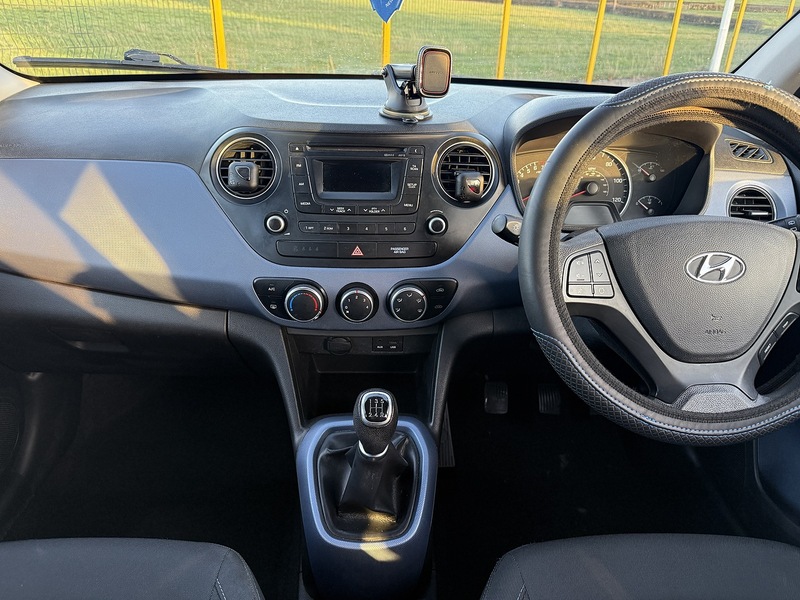 Hyundai 1.2 SE Hatchback 5dr Petrol Manual Euro 5 (87 ps)