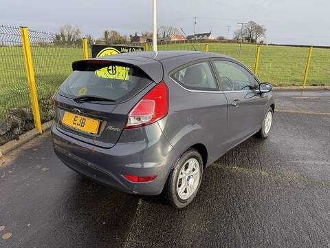1.6 TDCi ECOnetic Zetec Hatchback 3dr Diesel Manual Euro 5 (s/s) (95 ps)