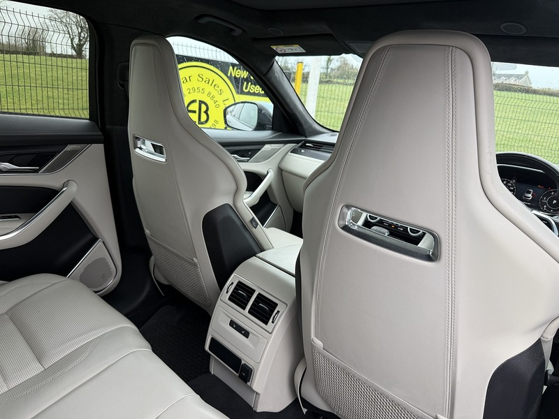 Jaguar 3.0 D300 MHEV R-Dynamic HSE SUV 5dr Diesel Auto AWD Euro 6 (s/s) (300 ps)