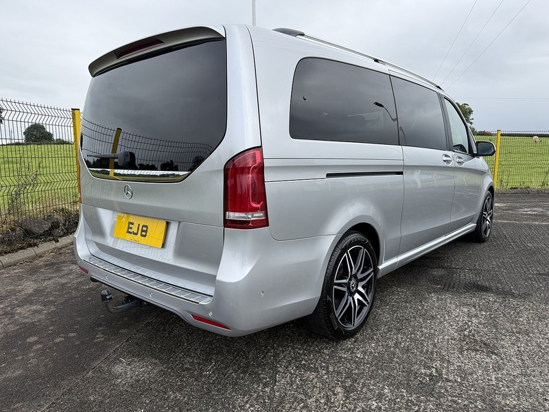 Mercedes-Benz V250d BlueTEC AMG Line (extra long) 2.2 5dr MPV Automatic Diesel
