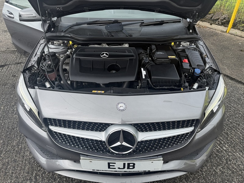 Mercedes-Benz A180d AMG Line Premium Plus (Pan Roof) 1.5 5dr Hatchback Manual Diesel