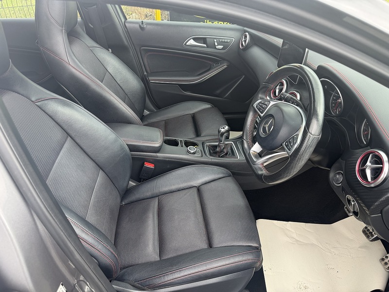 Mercedes-Benz A180d AMG Line Premium Plus (Pan Roof) 1.5 5dr Hatchback Manual Diesel