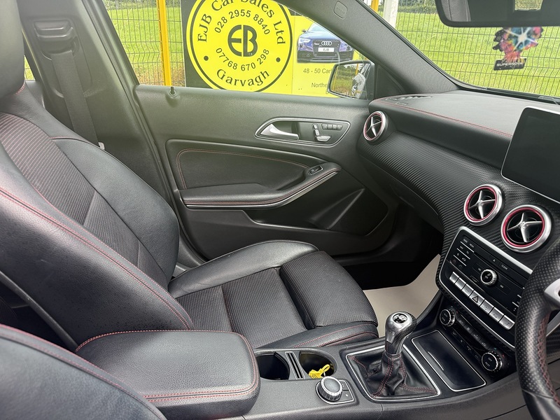 Mercedes-Benz A180d AMG Line Premium Plus (Pan Roof) 1.5 5dr Hatchback Manual Diesel
