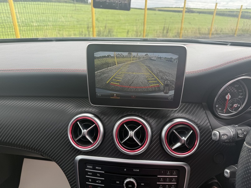 Mercedes-Benz A180d AMG Line Premium Plus (Pan Roof) 1.5 5dr Hatchback Manual Diesel