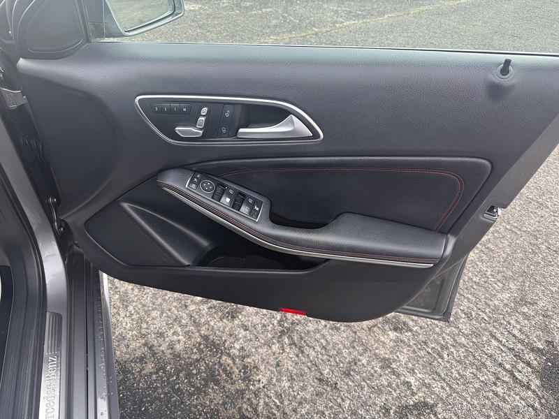 Mercedes-Benz A180d AMG Line Premium Plus (Pan Roof) 1.5 5dr Hatchback Manual Diesel