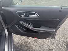 Mercedes-Benz A Class A180d AMG Line Premium Plus (Pan Roof) 