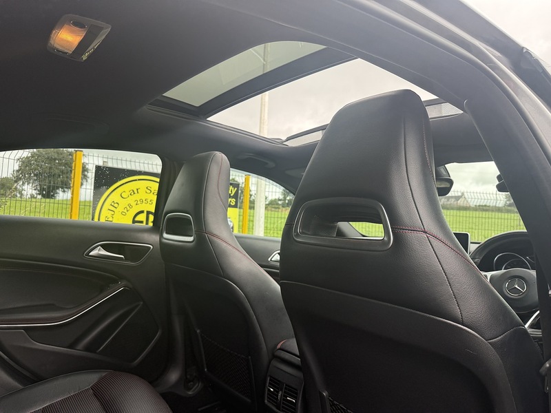 Mercedes-Benz A180d AMG Line Premium Plus (Pan Roof) 1.5 5dr Hatchback Manual Diesel