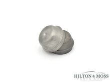 Mercedes front wheel bearing cap Image 1