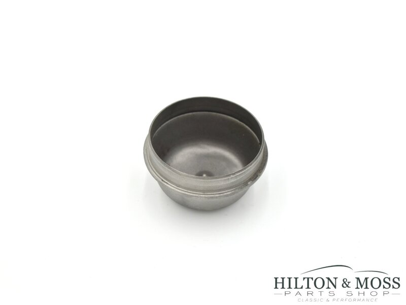 Mercedes front wheel bearing cap Image 3