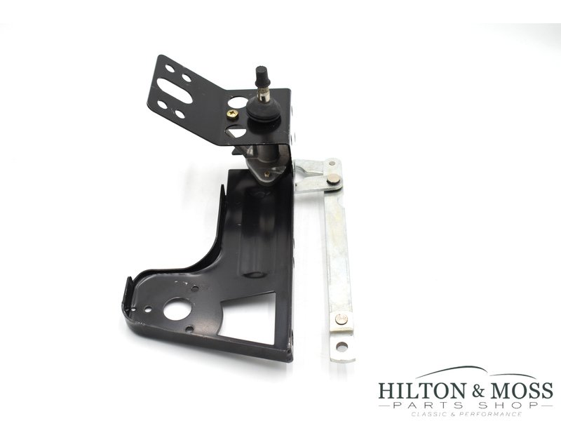 Lotus Elise S2 / S3 Wiper Linkage Assembly RHD - Without Motor Image 2