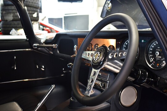 Leather E-Type steering wheel 15''