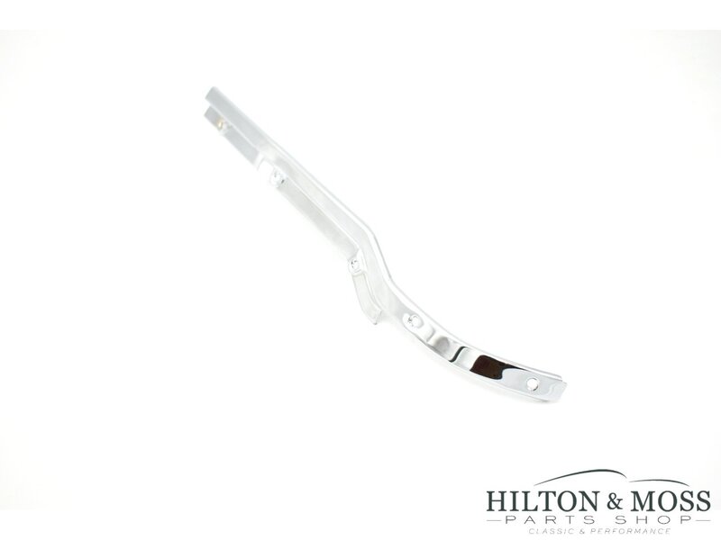 Mercedes W113 Pagoda 230SL / 250SL / 280SL Front door seal holder, front lower left side Image 1