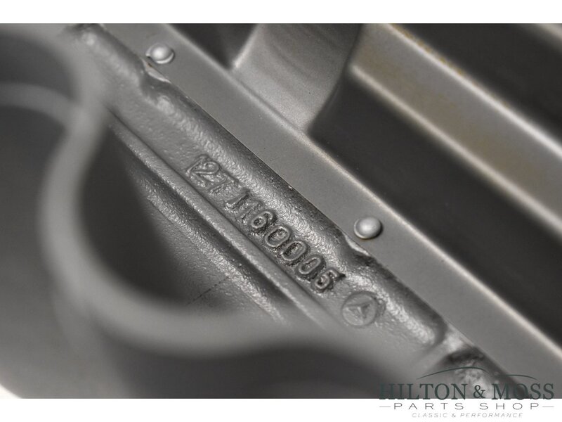 Mercedes W111 220 / W113 230SL Pagoda M127 Engine Valve Cover Image 6