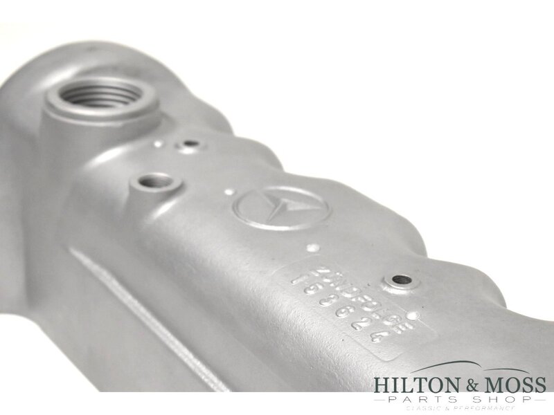 Mercedes W111 220 / W113 230SL Pagoda M127 Engine Valve Cover Image 4