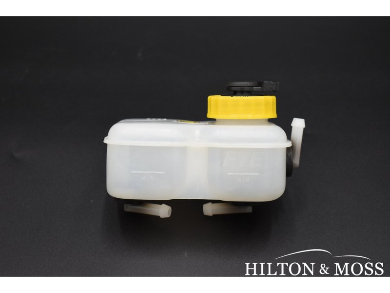 Lotus Elise / Exige S2 / S3 / Evora  Brake / Clutch Reservoir Image 8