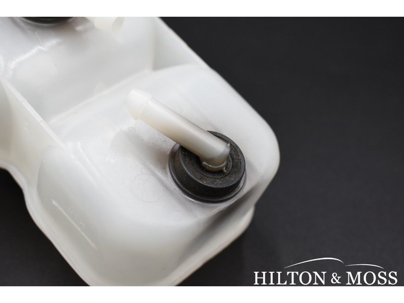 Lotus Elise / Exige S2 / S3 / Evora  Brake / Clutch Reservoir Image 11