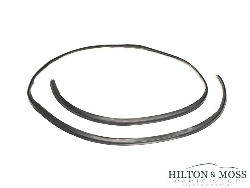 Jaguar E-Type S2 Rear Bumper to Body Seal Image 1