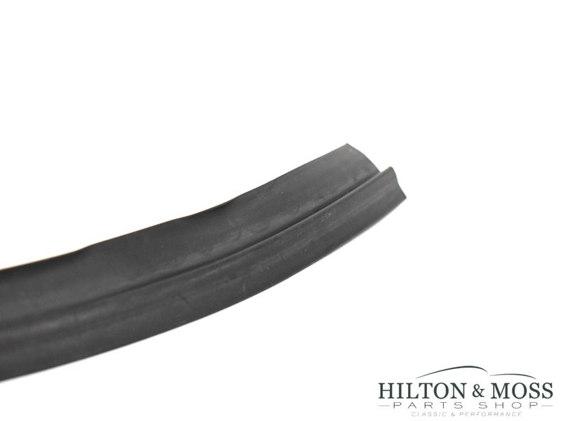 Jaguar E-Type S2 Rear Bumper to Body Seal Image 2