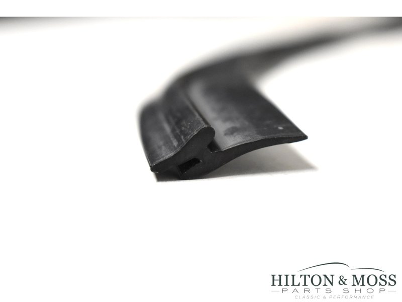 Jaguar E-Type S2 Rear Bumper to Body Seal Image 4