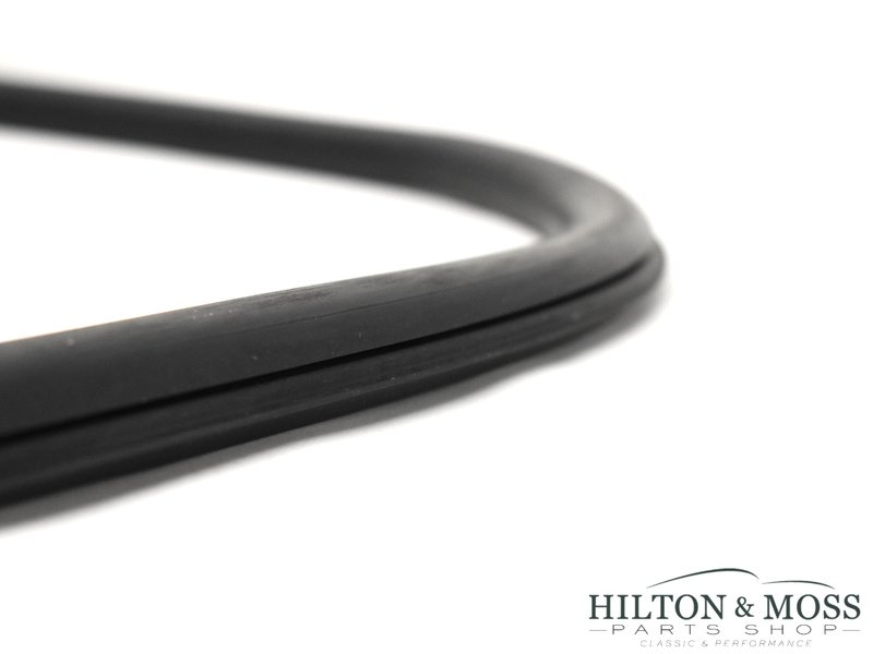 Jaguar E-Type S1 / S2 FHC Front Windscreen Rubber Seal Image 2