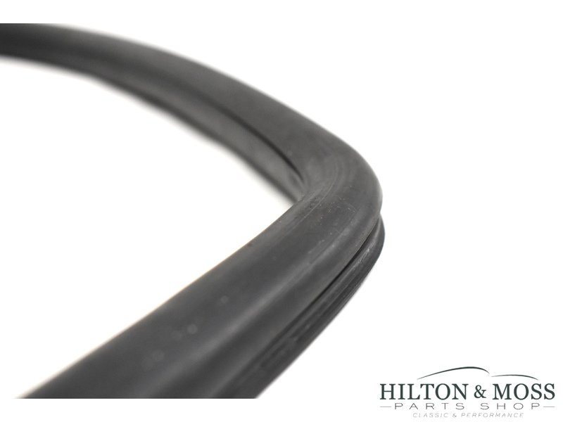 Jaguar E-Type S1 / S2 FHC Front Windscreen Rubber Seal Image 4