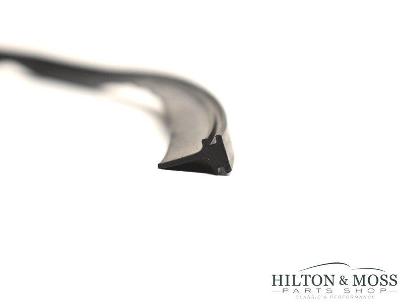 Jaguar E-Type S1 / S2 FHC Door Frame Seal Image 2