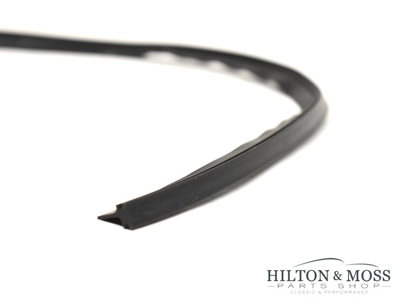 Jaguar E-Type S1 / S2 FHC Door Frame Seal Image 4