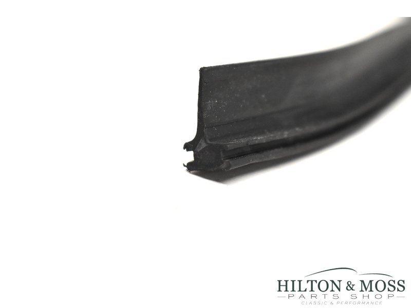 Jaguar E-Type S1 2+2 / S2 2+2 / S3 2+2 Door Frame Seal Image 3