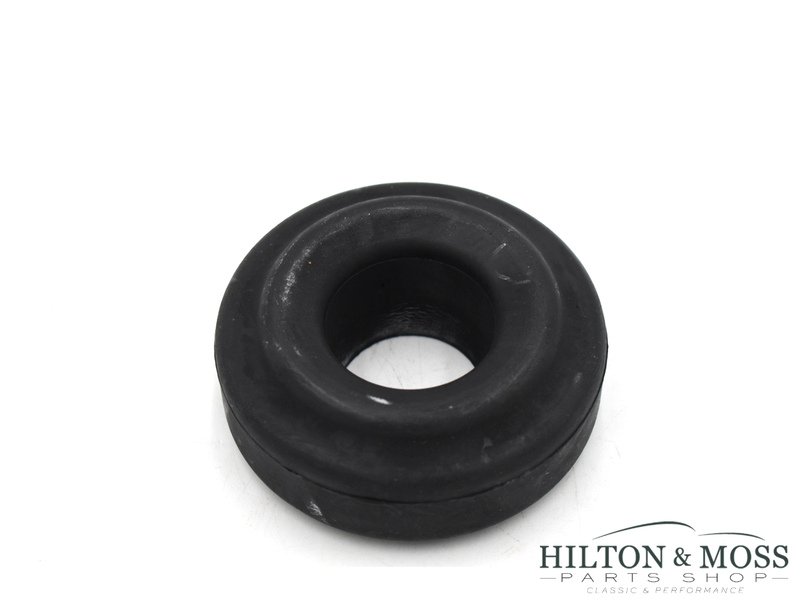 Mercedes W108 / W109 / W110 / W111 / W112 / W113 Rear Control Arm Mount Image 3