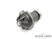 Mercedes W108 / W111 / W113 Pagoda Waterpump Image 3
