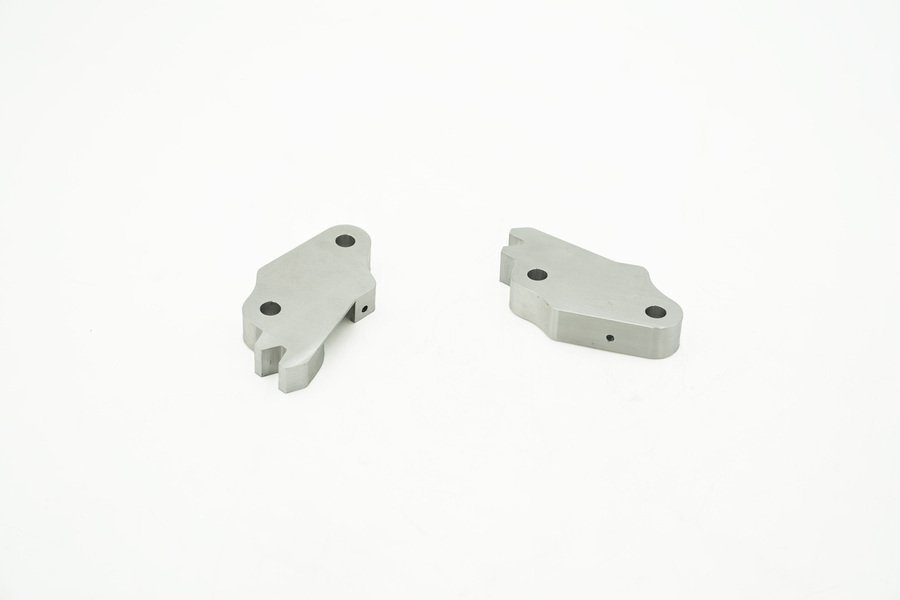 Maserati 3500GT / 3500GT I Door Lock Striker Left Image 3