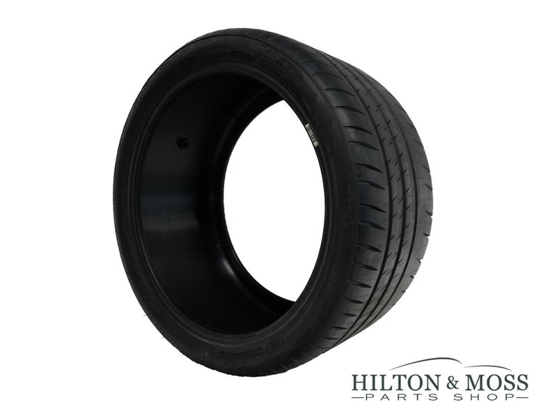 285/30/18 Michelin Pilot Sport Cup 2 Image 1