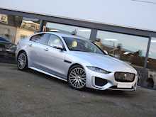 Jaguar XE D180 R-Dynamic S