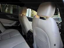 Jaguar XE D180 R-Dynamic S