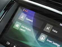 Jaguar XE D180 R-Dynamic S