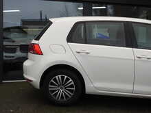 Volkswagen Golf TSI BlueMotion Tech S