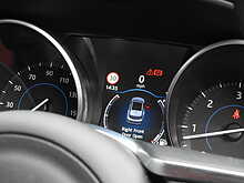 Jaguar F-PACE D300 V6 S