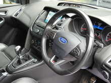 Ford Focus T EcoBoost ST-3