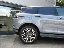 Land Rover Range Rover Evoque D180 First Edition