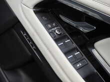 Land Rover Range Rover Evoque D180 First Edition