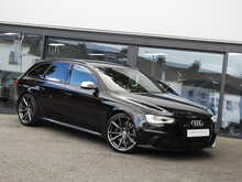 Audi RS4 Avant FSI V8